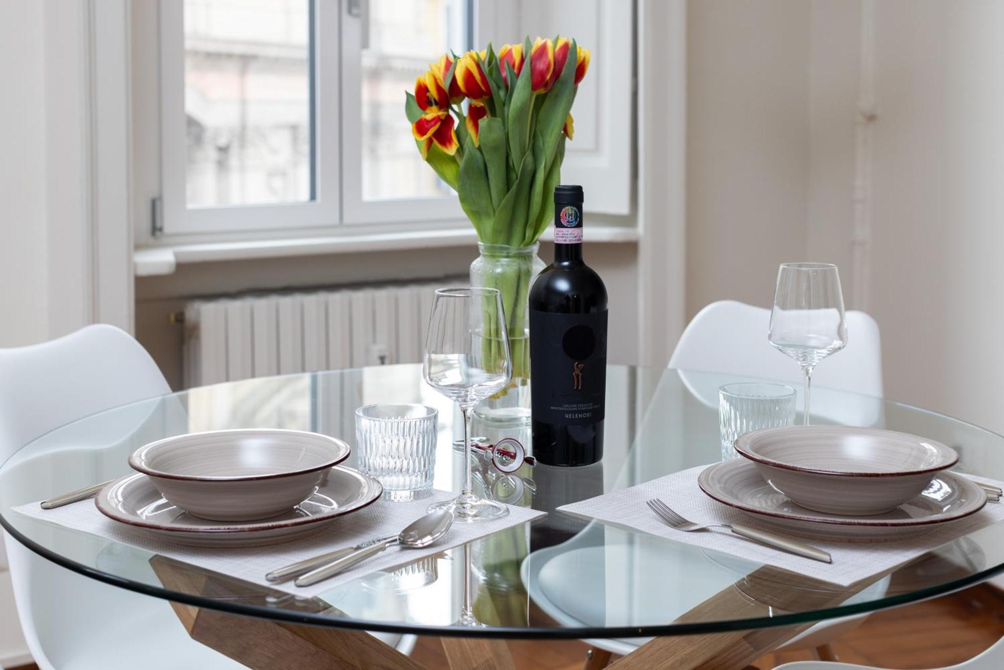 Living Uniqc Apartment - Duomo Milan Exterior photo